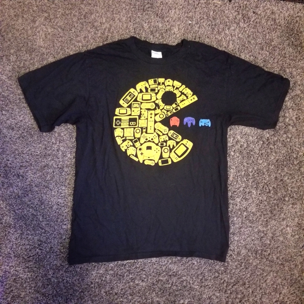 PAC-MAN | Game Controllers Graphic Tshirt